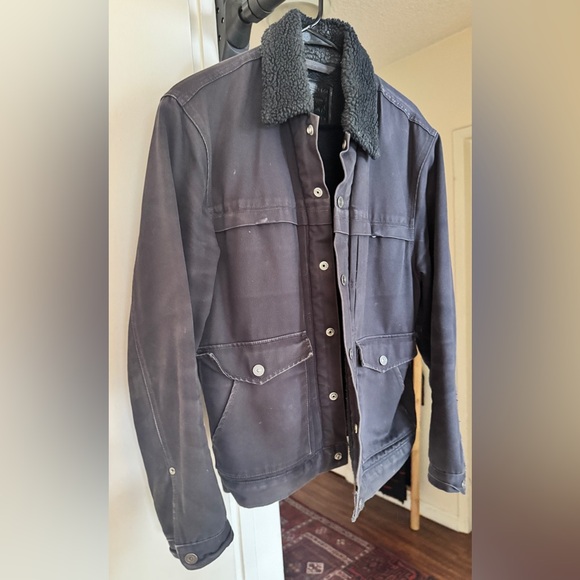 Levi's Black Trucker Sherpa-Lined Field Jacket - Picture 3 of 8